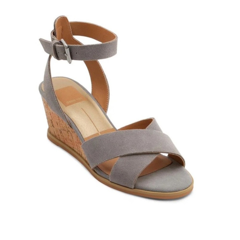 Dolce Vita Lia suede wedge sandals. Size 8